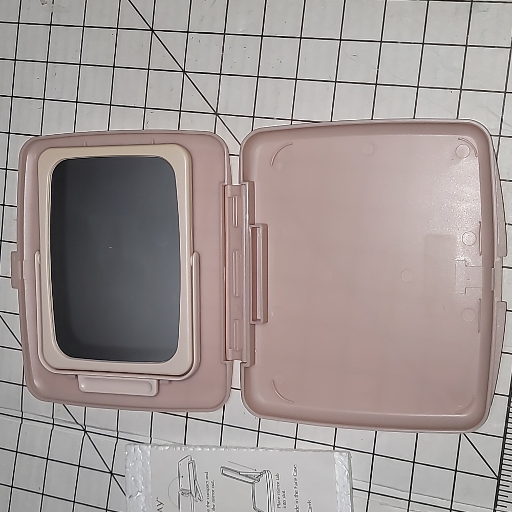 Vintage Mary Kay Consultant Pink Travel Mirror New Old Stock - Picture 3 of 8